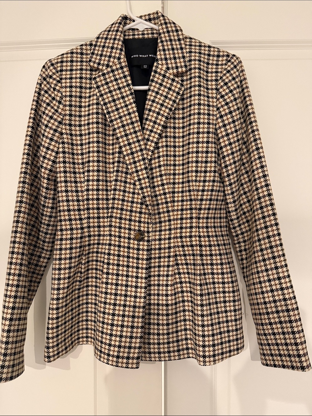 Who What Wear Black and Cream Houndstooth Single-Button Peplum Blazer